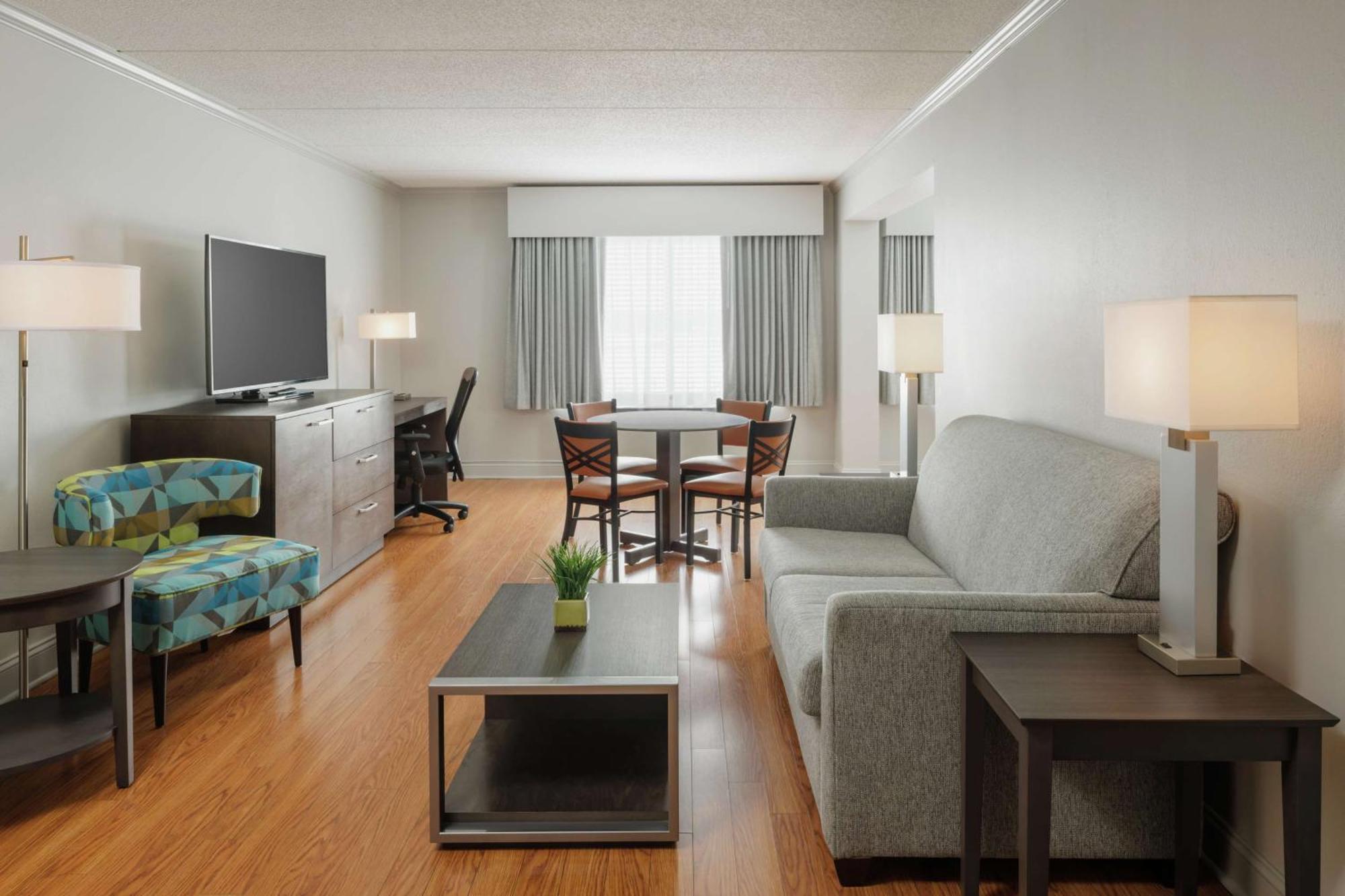 Hotel Trilogy Albany Airport, Tapestry Collection By Hilton Летем Екстер'єр фото