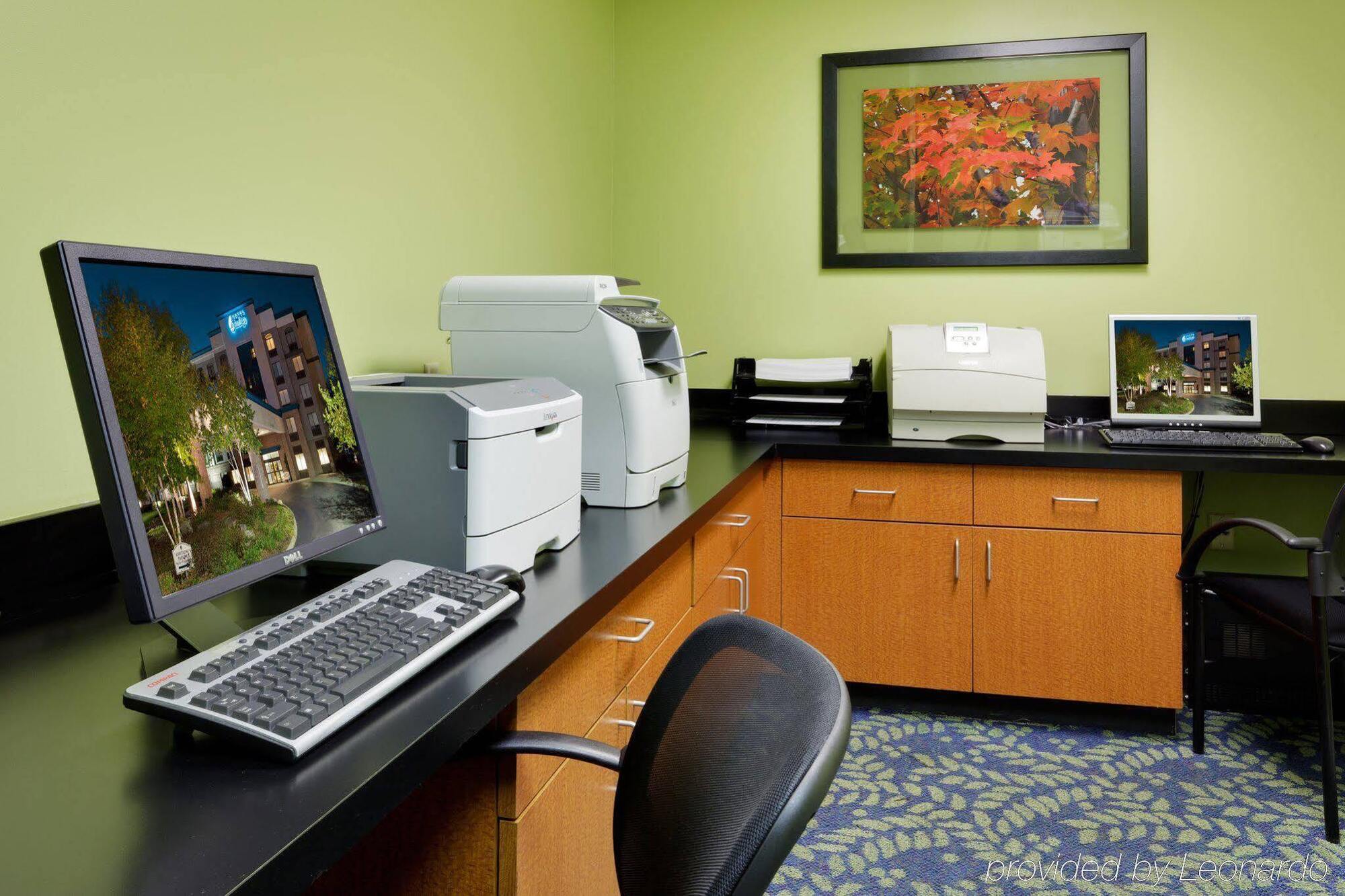Hotel Trilogy Albany Airport, Tapestry Collection By Hilton Летем Екстер'єр фото